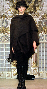 Poncho aus Vlies