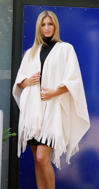 Poncho aus Vlies
