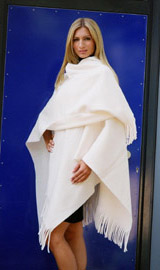 Poncho aus Vlies