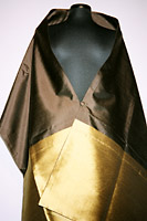 Seidenschal mit Tasche